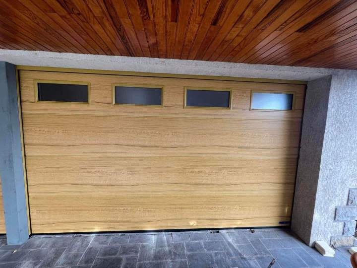 Porte de garage résistante Romagnat